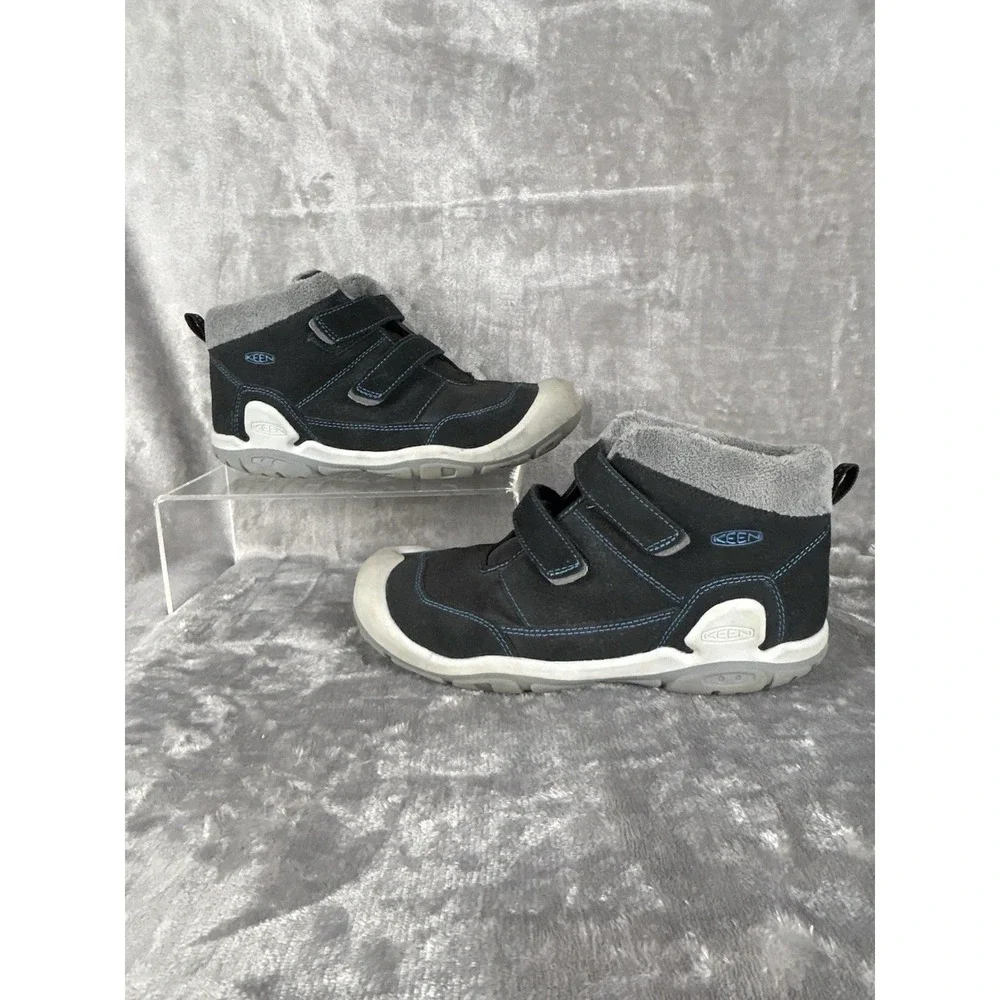 Keen Knotch Chukka Boots Big Kids Size 7 Black‎ Suede Hook & Loop Closure